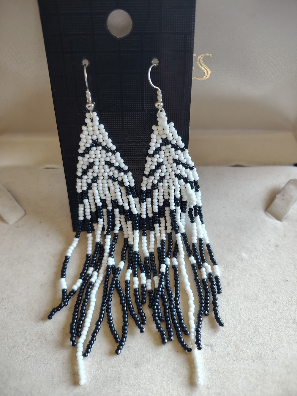 ✨ NEW Handmade Black & White Chevron Beaded Fringe Earrings ✨